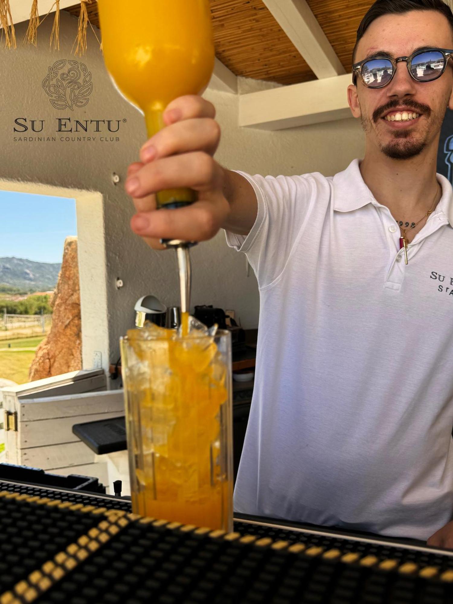 奧爾比亞 Su Entu Sardinian Country Club酒店 外观 照片